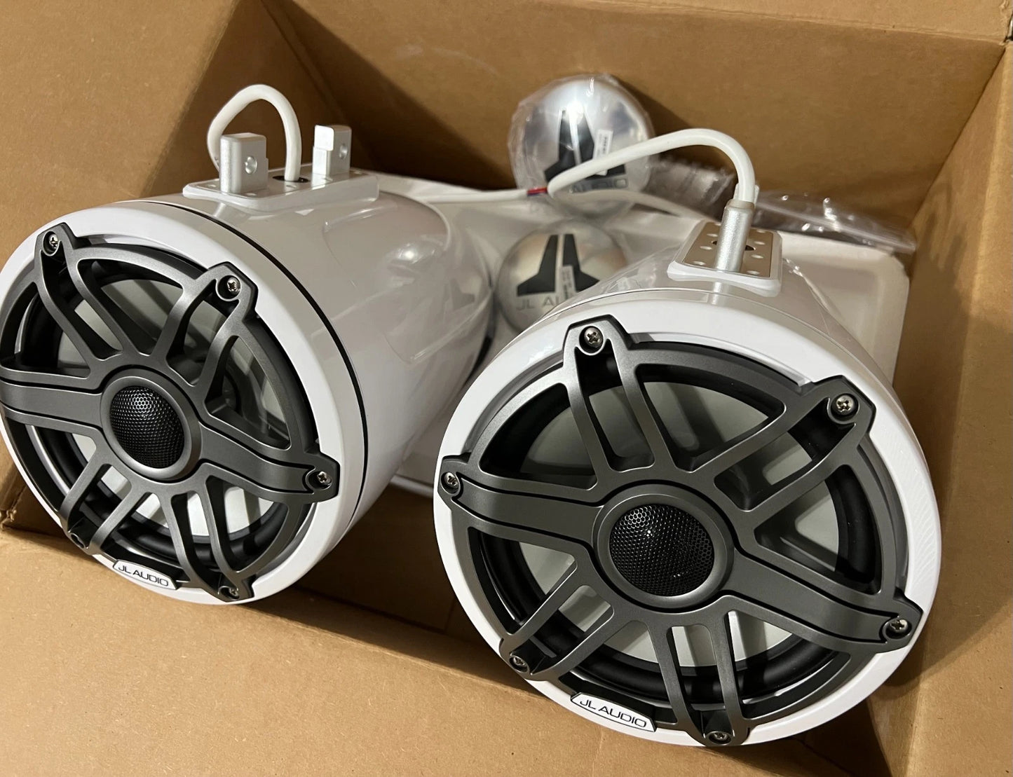 JL Audio M6-770-ETXv3-Gw-S-GwGm 7.7" Wake Tower Speakers - Open Box